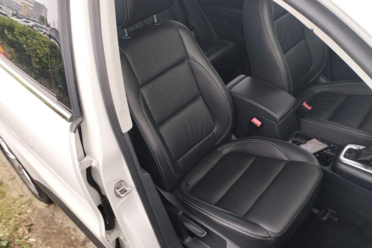 Used Volkswagen Tiguan 2017 300TSI Automatic Two-Wheel Drive Silk Road Comfort Edition
