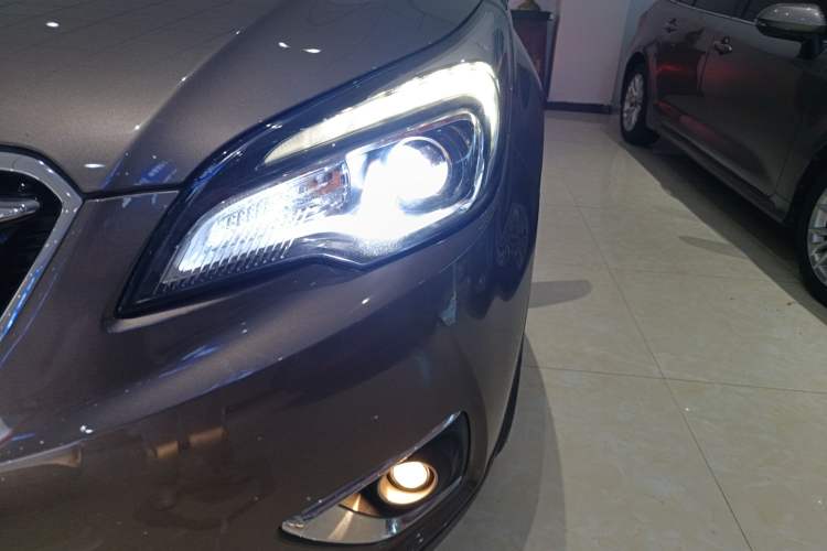 Used Buick Envision 2019 20T Two-Wheel Drive Elite Version China VI Standard
