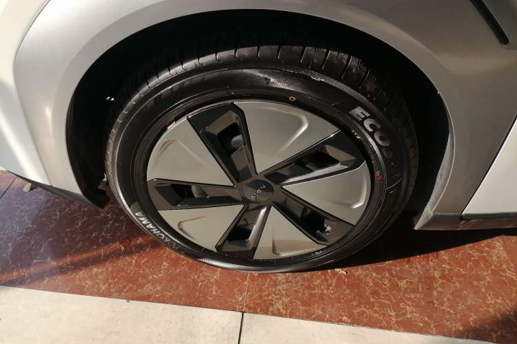 Used AION Y 2023 Younger