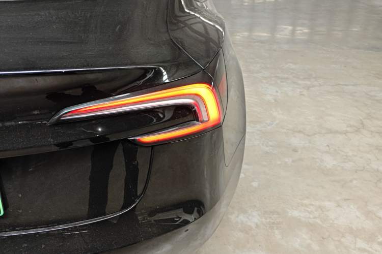 Used Tesla Model 3 2023 Rear-Wheel-Drive Version