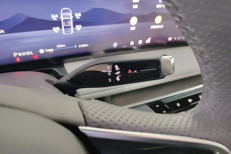 Used Buick GL8 2025 Lu Zun Deluxe Edition