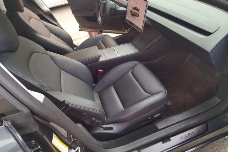 Used Tesla Model 3 2023 Long-Range All-Wheel-Drive Version
