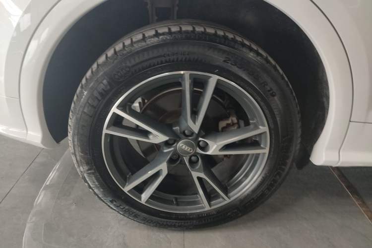 Used Audi Q5L 2018 40 TFSI Prestige Fashion Edition China VI
