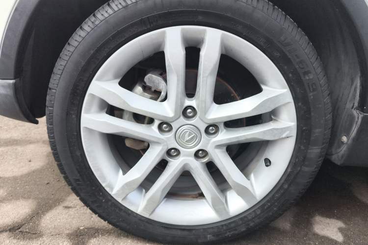 Used Changan CS35 2016 1.6L Automatic Luxury Model China V Standard
