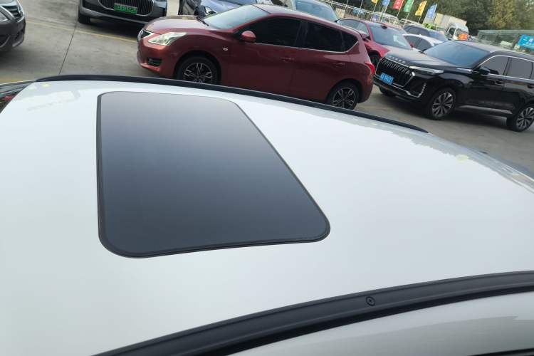 Used Qoros 3 2016 Urban SUV 1.6T Automatic Zhiyue Model
