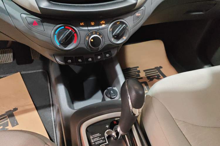 Used Chevrolet Sail 2015 Sail 3 1.3L AMT Ideal Edition
