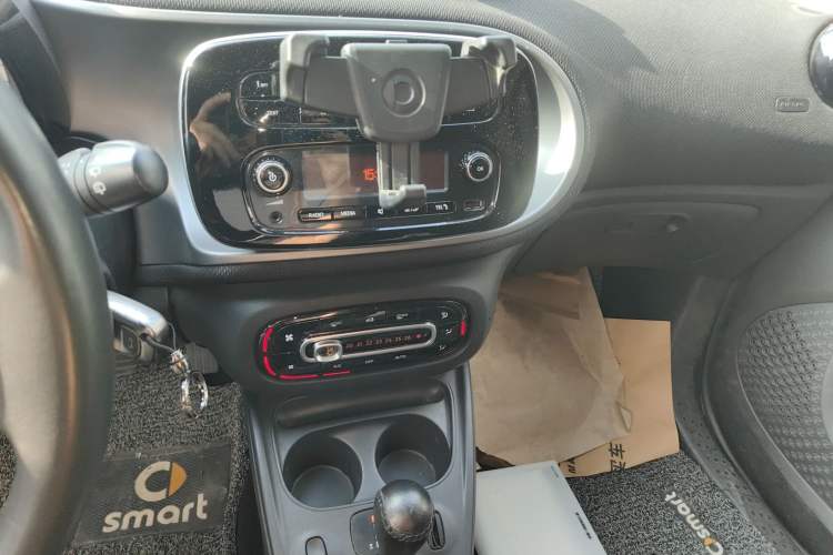 Used  fortwo 2015 1.0L 52 kW Hardtop Passion Edition
