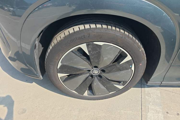 Used BYD Tang L 2025 DM 175KM Drone Player Edition
