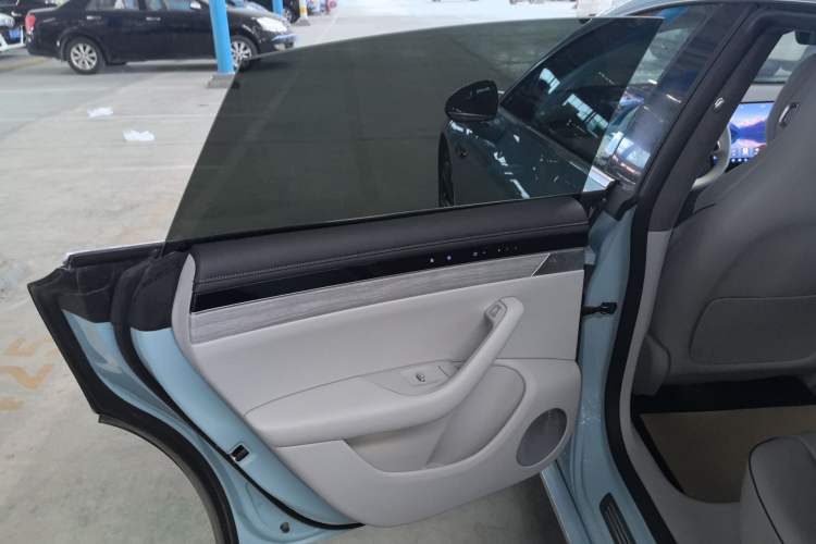 Used Hima Luxeed S7 2025 785 km Ultra