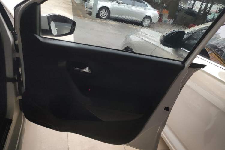 Used Volkswagen Polo 2016 1.4L Automatic Trendy Model
