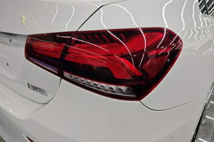 Used Mercedes-Benz A-Class 2022 Revised Version A 200 L Sport Sedan Fashionable Style