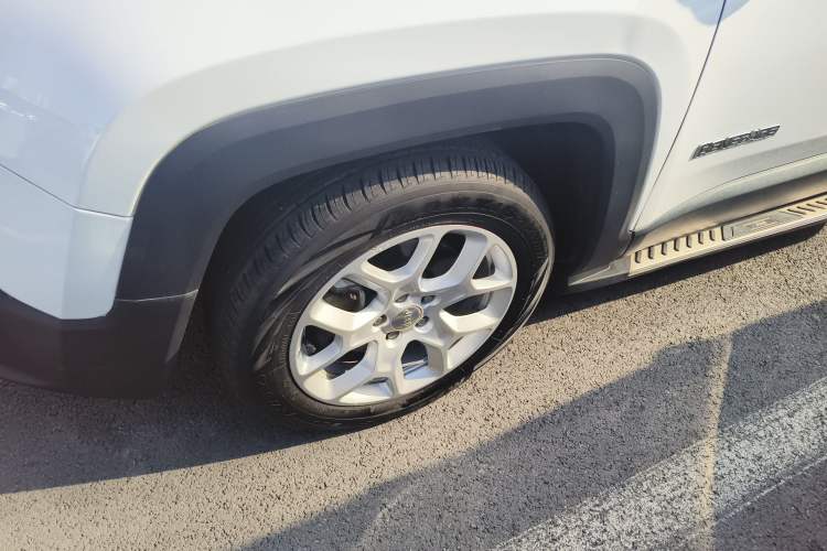 Used  Renegade 2017 180T Automatic High-Energy Version
