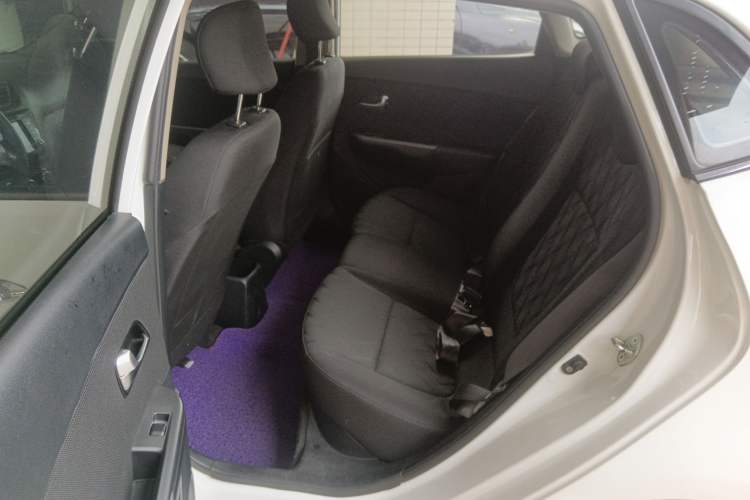 Used Kia K2 2015 Hatchback 1.4L Automatic GLS
