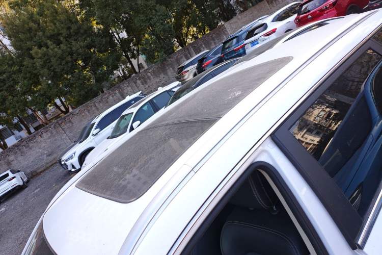 Used Geely Auto Emgrand X7 Sport 2020 1.8TD DCT Two-Wheel Drive Smart Connect 4G-Enabled Version