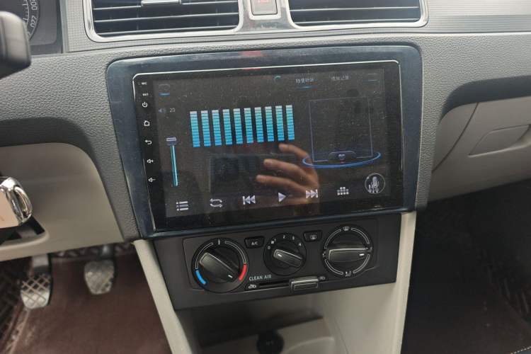 Used Skoda Rapid 2016 1.4L Manual Front-Wheel Drive Version
