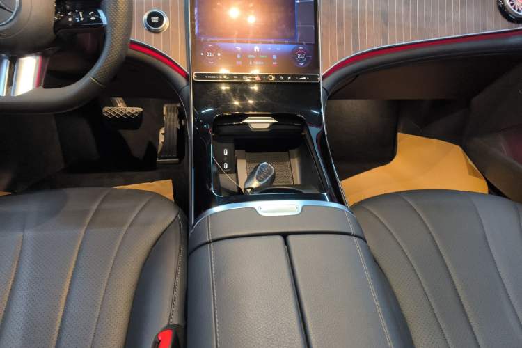 Used Mercedes-Benz EQE 2022 350 Pioneer Edition
