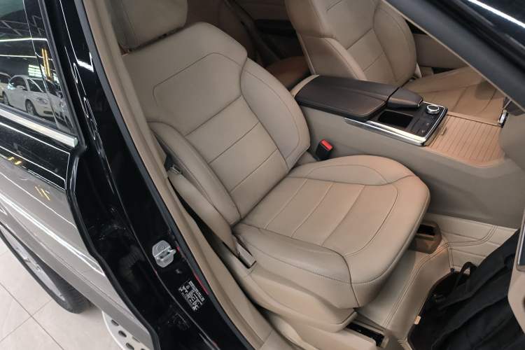 Used Mercedes-Benz M-Class 2014 ML 320 4MATIC
