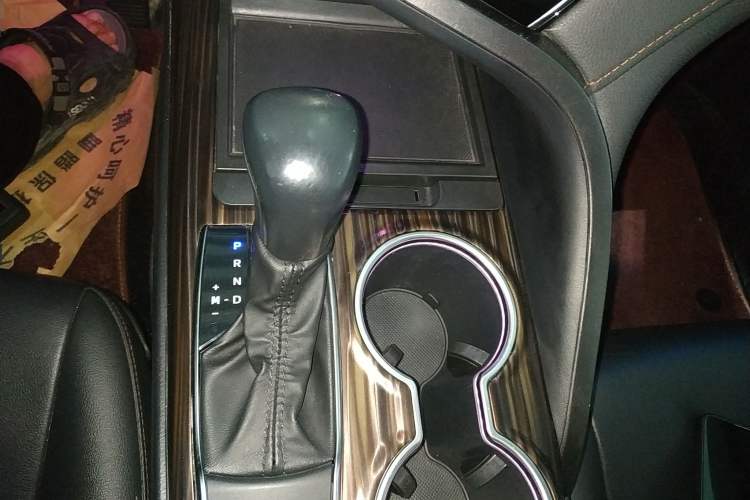 Used Toyota Camry 2019 Revised Version 2.0G Luxury Edition