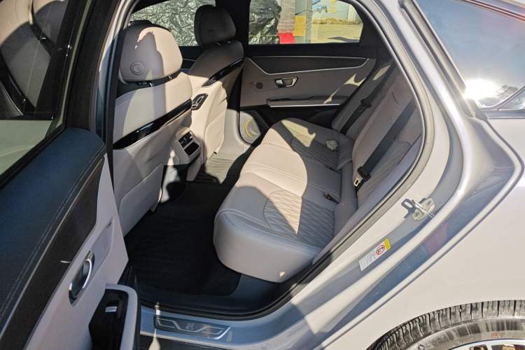 Used BYD Han 2025 EV Intelligent Driving Edition 701KM LiDAR Flagship Model
