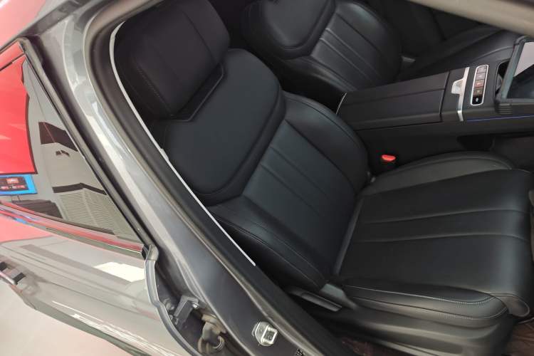 Used Chery Tiggo 7 C-DM 2025 1.5T 120KM Luxury Trim
