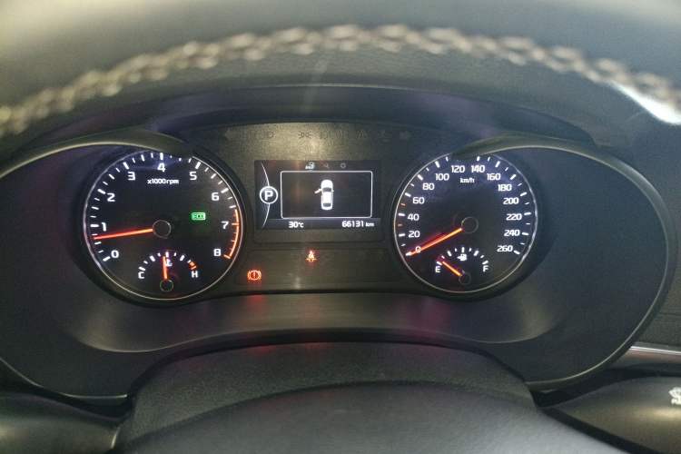 Used Kia K5 2016 2.0L Automatic LUX
