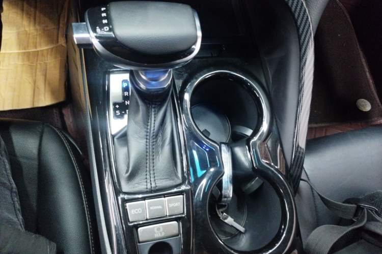 Used Toyota Camry 2018 2.5G Luxury Edition
