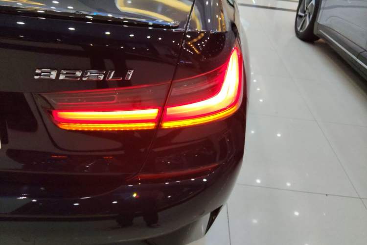 Used BMW 3 Series 2022 325Li M Sport Night Edition Package
