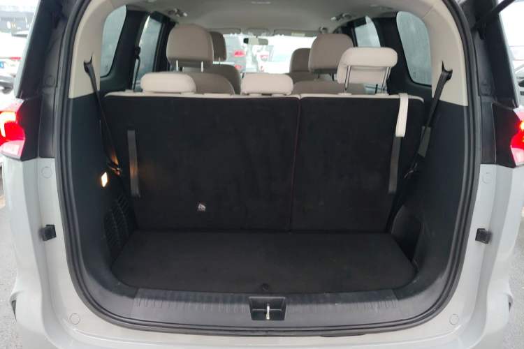 Used SAIC MAXUS EUNIQ 5 2020 Elite Edition 7 Seats
