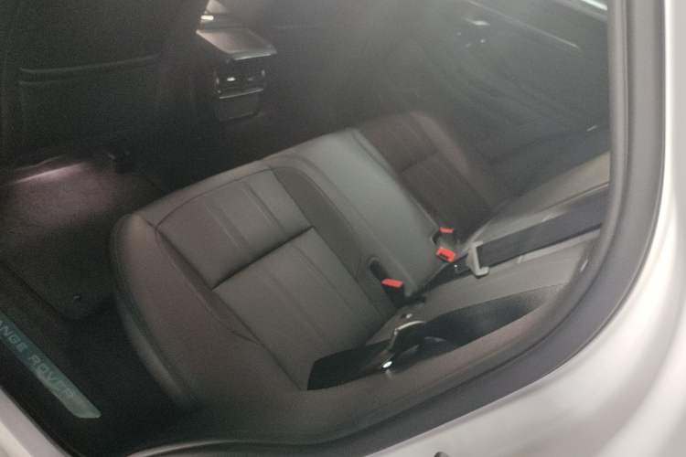 Used Land Rover Range Rover Evoque 2023 Aurora L 200PS Elite Edition
