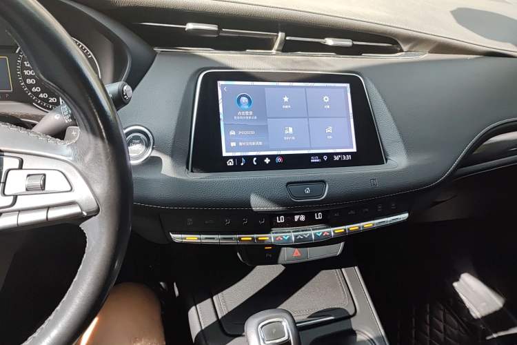 Used Cadillac XT4 2018 28T Two-Wheel Drive Tech Version
