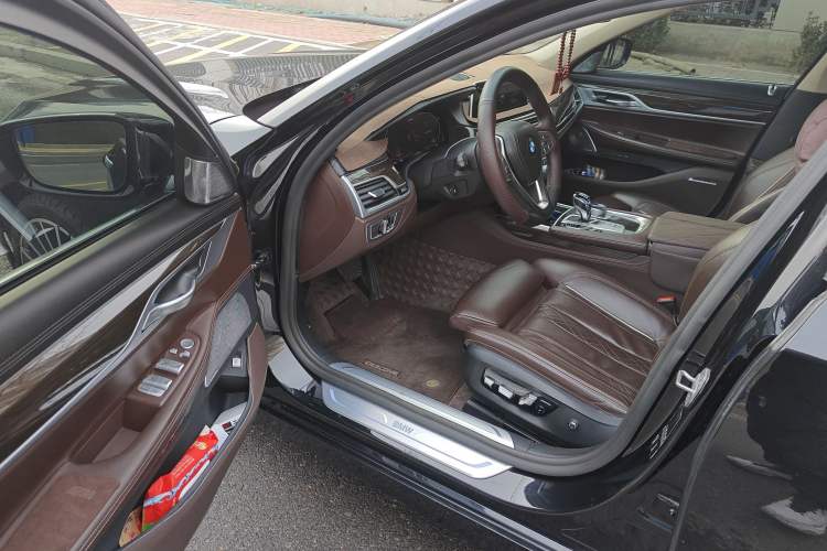 Used BMW 7 Series 2019 Updated 730Li Luxury Package
