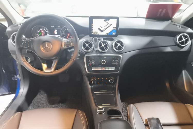 Used Mercedes-Benz GLA 2018 GLA 200 Fashion Model