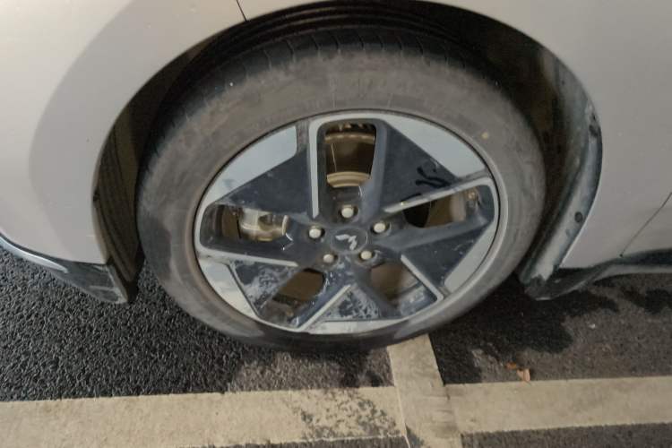 Used Wuling Xingguang 2024 Co-Creation Edition 510 Advanced Model
