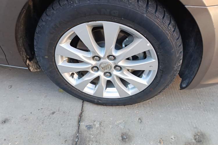 Used Buick LaCrosse 2013 2.4L SIDI Elite Comfort Version
