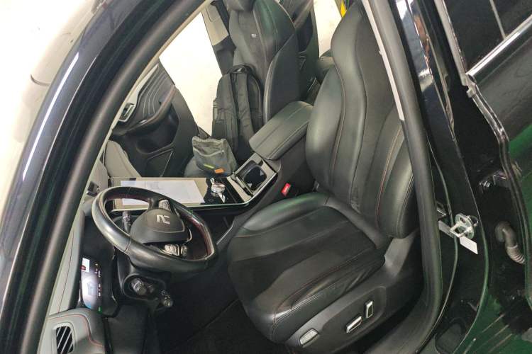 Used  MARVEL R 2021 Rear-Drive PRO Edition