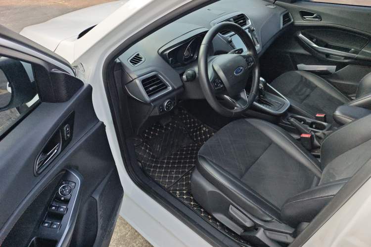 Used Ford Escort 2019 Revised Version 1.5L Automatic Enjoyment Type China VI Standard
