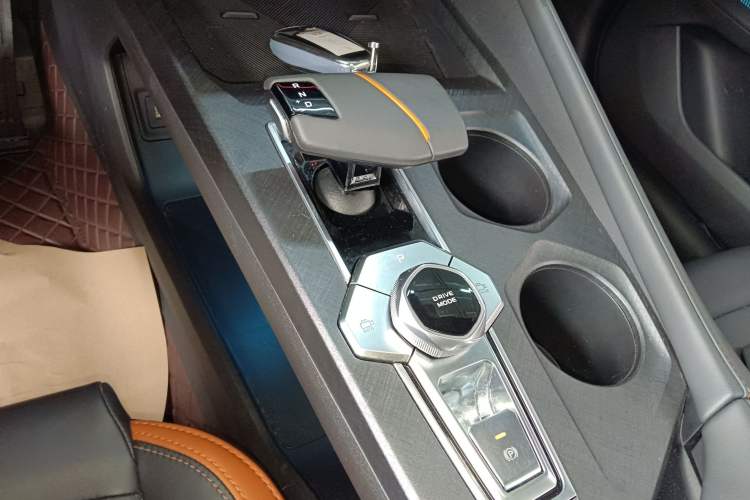 Used Changan UNI-V 2023 1.5T Prestige Model