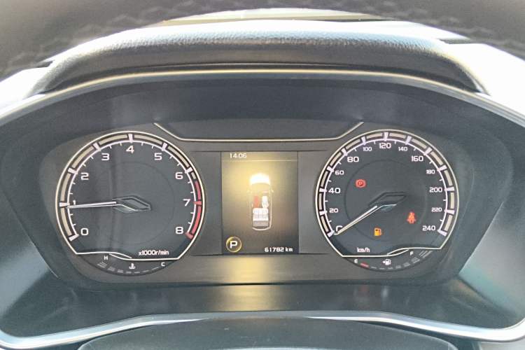 Used Geely Auto Coolray 2020 Facelift 240T DCT Hunter
