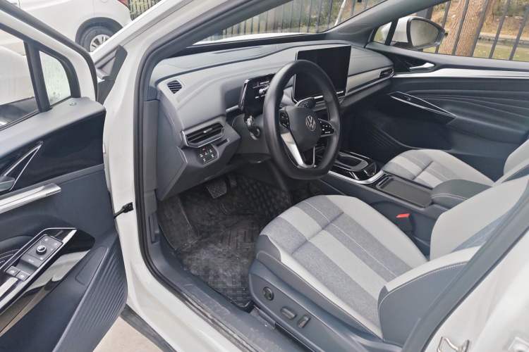 Used Volkswagen ID.4 CROZZ 2025 Pure Edition
