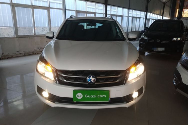 Used Venucia T70 2016 1.6L Manual Ruixing Edition
