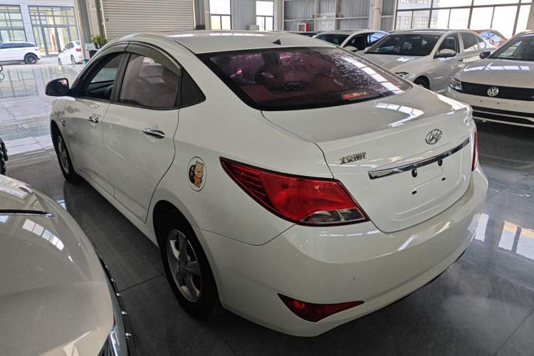 Used Hyundai Verna 2014 1.4L Automatic Leading-Edge GLX
