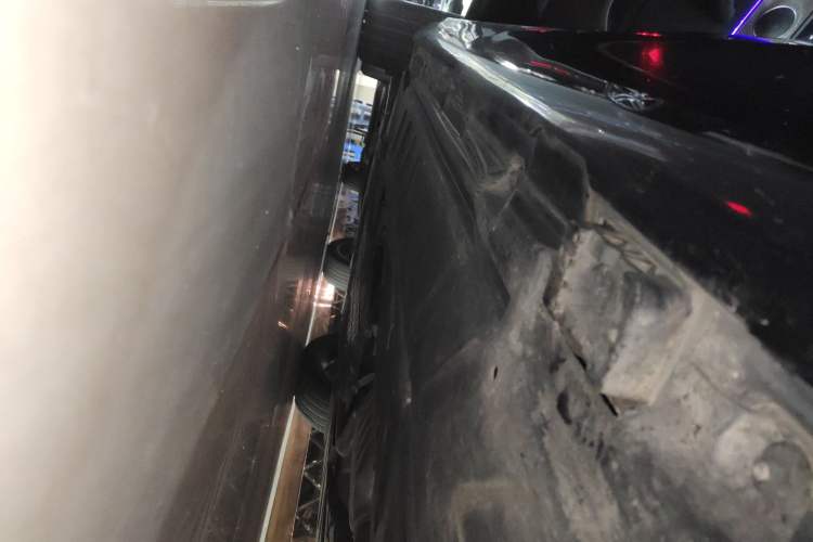 Used Mercedes-Benz E-Class 2016 E 300 L Stylish Model
