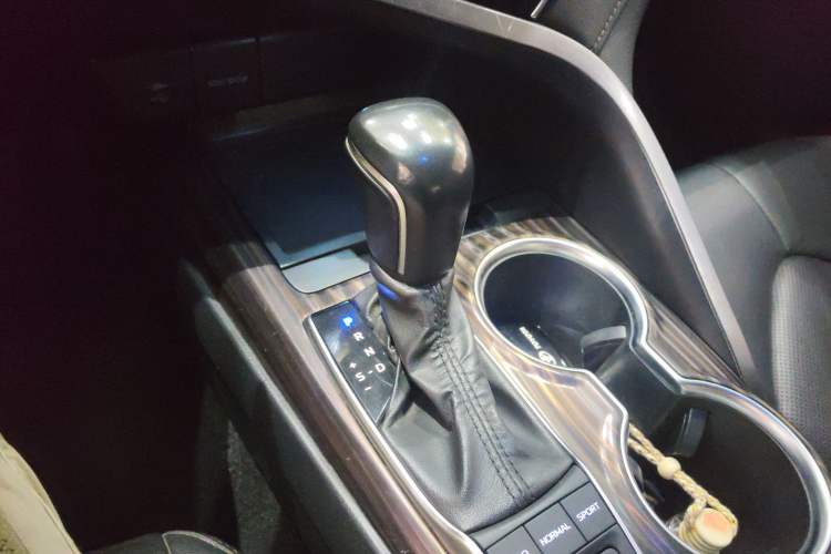 Used Toyota Camry 2019 2.5G Luxury Edition China VI Standard