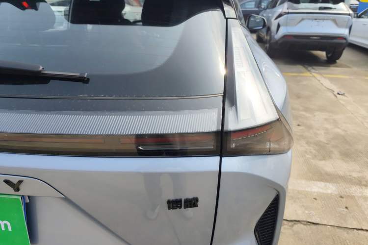 Used Geely Auto Emgrand X7 Sport 2024 1.5TD Prestige Edition
