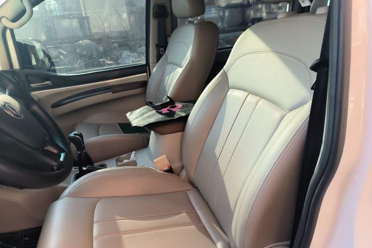 Used FORTHING Lingzhi 2019 M5 1.6L 7-Seater Luxury Model China VI Standard