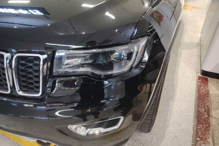 Used  Grand Cherokee 2020 3.0L Elite Navigation Edition
