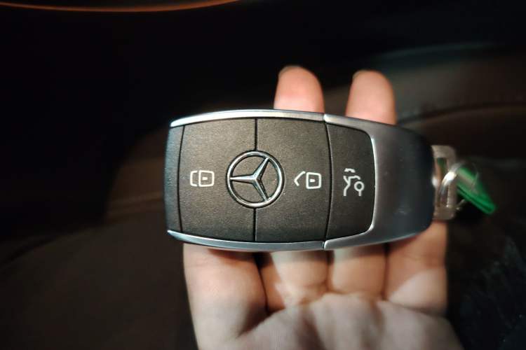 Used Mercedes-Benz GLE 2023 GLE 350 4MATIC Stylish Model
