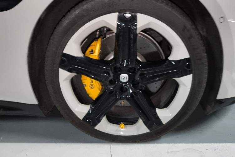 Used Xiaomi Auto SU7 2024 Four-Wheel Drive Ultra-Long Range Advanced Intelligent Driving Max Edition