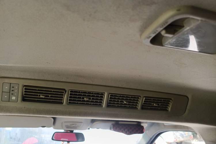 Used Wuling Hongguang PLUS 2019 1.5T Manual Comfort Version 7 Seats
