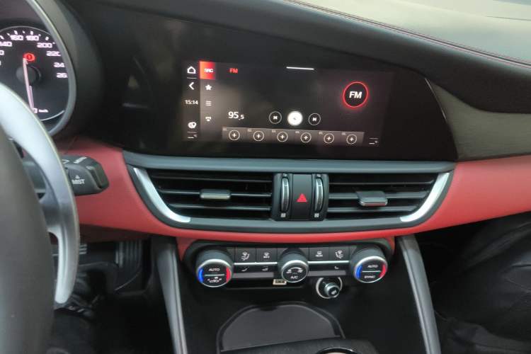 Used Alfa Romeo Giulia 2020 2.0T 280HP VIRTU Limited Edition
